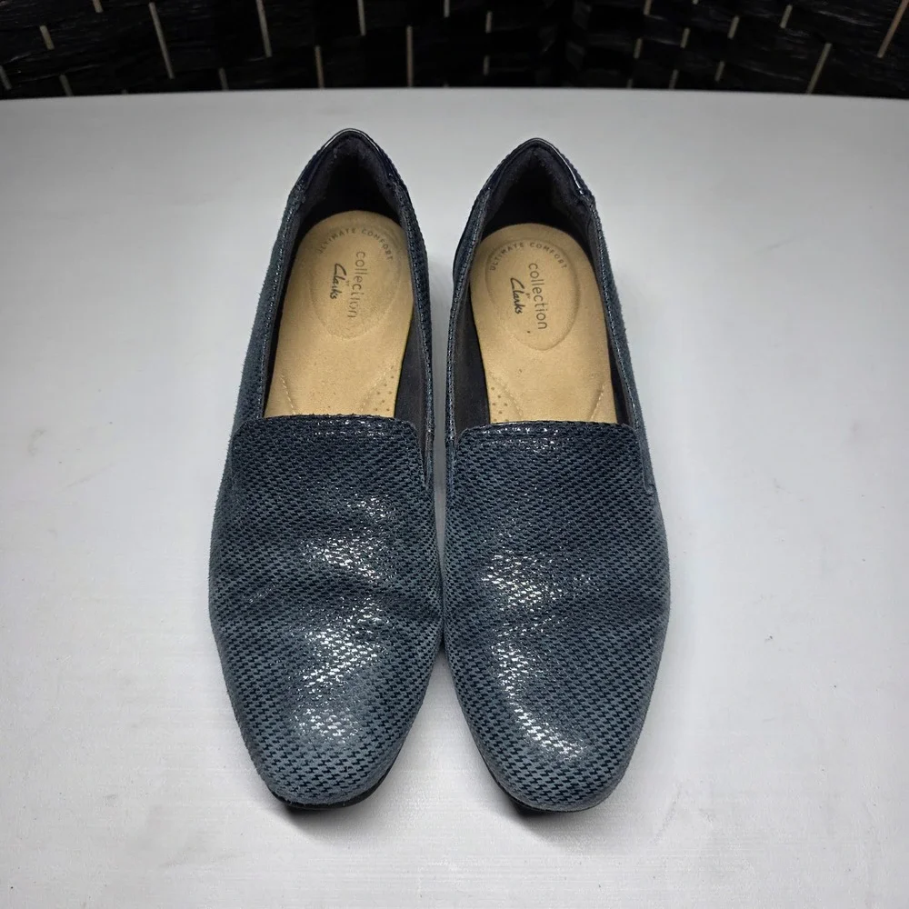 Clarks Collection Blue Metallic Textured Loafers Patent Heel 7.5 M 261557894050